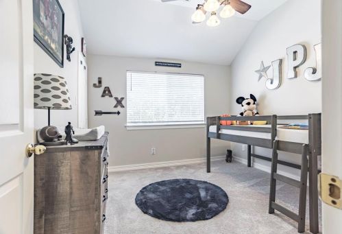 901 Hilton Dr, Midlothian TX  76063-3840 exterior