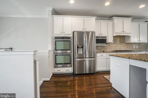 1307 Autumn Brook Ave, Silver Spring MD  20906-6752 exterior