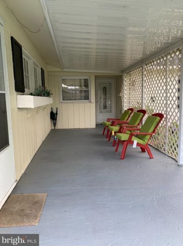 35 Sussex Dr, Willingboro, NJ 08046-1407