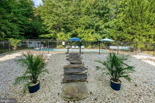 2318 Queensbury Dr, Fallston MD  21047-2928 exterior