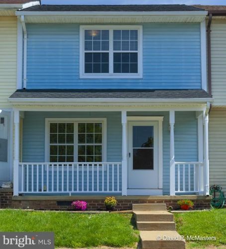 7 Talcon Ct, Charles Town, WV 25414-5800