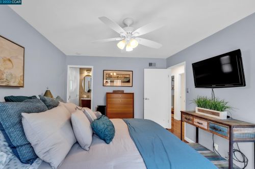 2378 Charlotte Ave, Concord CA  94518-2511 exterior