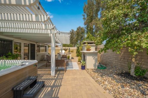 9878 Avenida Mateo, Cypress CA  90630-3445 exterior