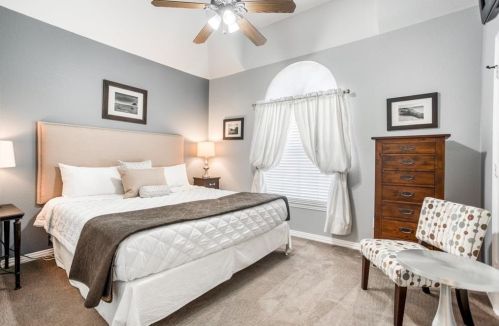 1025 Crk Bnd, Carrollton TX 75007-2787 exterior