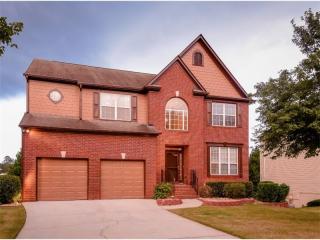 2703 Whispering Pines Dr, Grayson, GA 30017-2857