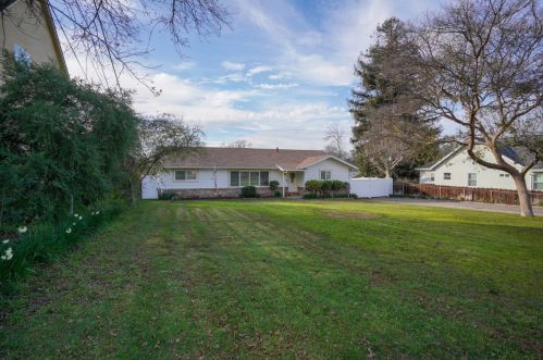 8011 Mariposa Ave, Citrus Heights, CA 95610-1514