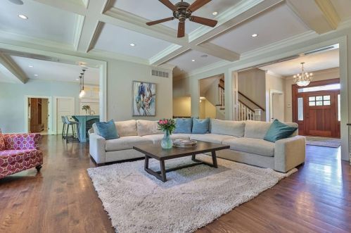 8590 Concord Hills Cir, Cincinnati OH  45243-1014 exterior