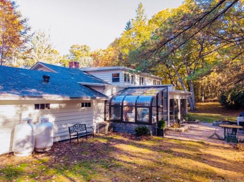 16 Mashentuck Rd, Killingly CT  06239-2221 exterior