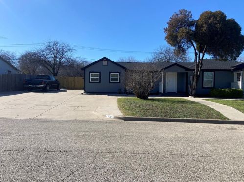 726 Kimbrough St, Fort Worth, TX 76108-2846