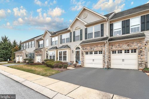 1562 Heritage Ln, York, PA 17403-9030
