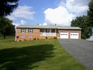 485 Freedom Tabernacle Ln, Atkins, VA 24311-3134