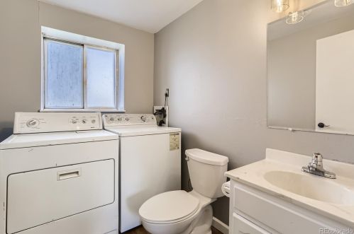 2539 Kittredge Ct, Denver CO 80011-7343 exterior