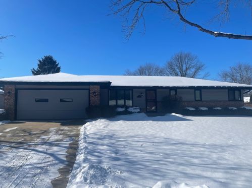 1535 Arnold Ave, Rockford, IL 61108-6550