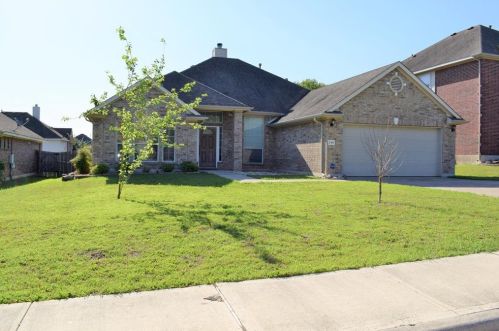 248 Pecanwood, Uhland TX  78640-5594 exterior
