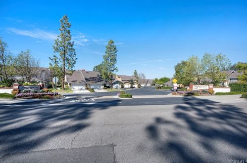 7315 Singingwood Dr, Anaheim CA 92808-1701 exterior