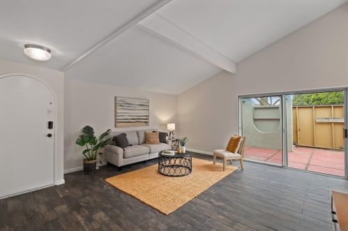 411 Los Arbolitos Blvd, Oceanside, CA 92058-1529
