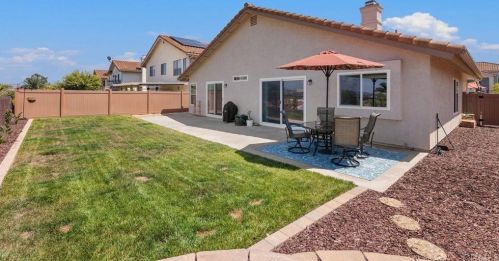 1950 Cherrywood St, Vista CA exterior