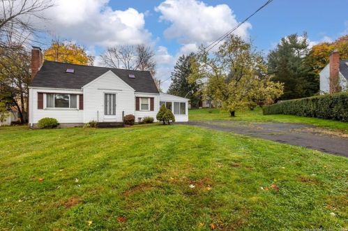 5 Lewis Cir, Ellington, CT 06029-4229