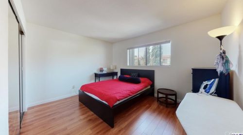 625 California Ave, Glendale CA  91203-1573 exterior