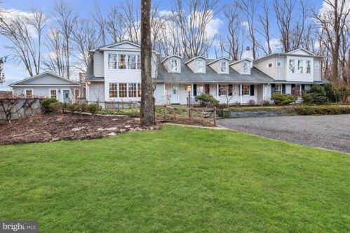 148 Fairway Dr, Princeton, NJ 08540-2410