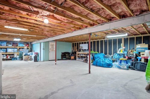 231 Alters Rd, Carlisle PA 17015-8969 exterior