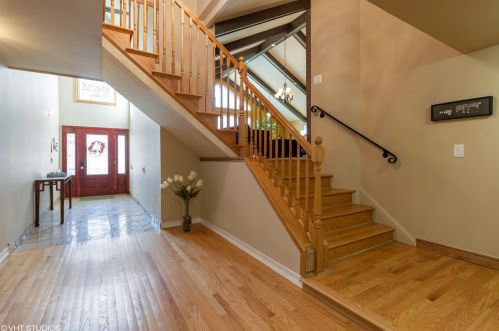 2708 Briarwood Dr, Arlington Hts, IL 60005-4603