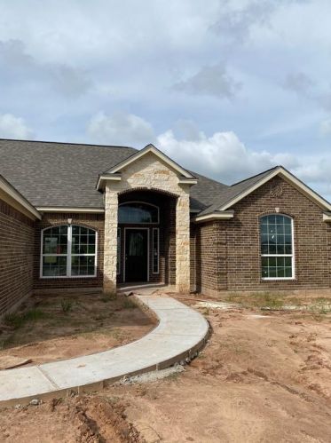 920 Quarter Horse Trl, Angleton, TX 77515-9097