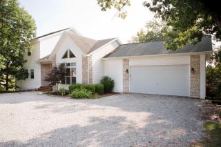 817 Hillcrest Dr, Ridgedale, MO 65739-4187
