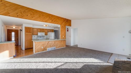 973 Joplin Way, Aurora CO 80015-1414 exterior