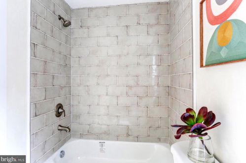 241 Elm St, Lancaster PA  17603-3445 exterior