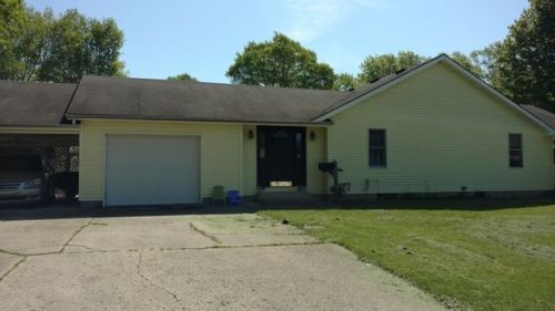 824 Vasbinder Dr, Anderson, IN 46017-1031