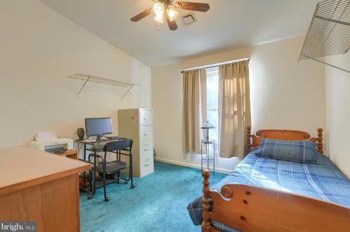 5 Thornhill Ct, Carlisle PA  17015-7669 exterior