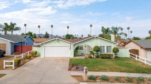 2852 Calle Sausalito, Riverside, CA 92503-6305