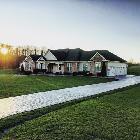 9 Allen Cir, White Hall WV  26554-5724 exterior