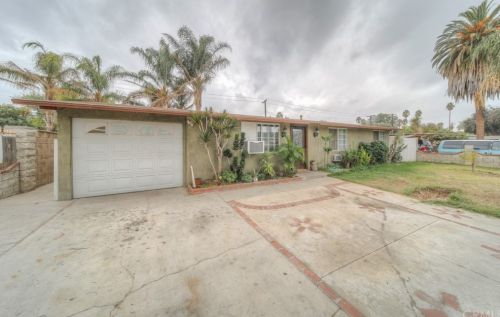 5448 Walter St, Riverside, CA 92504-1645