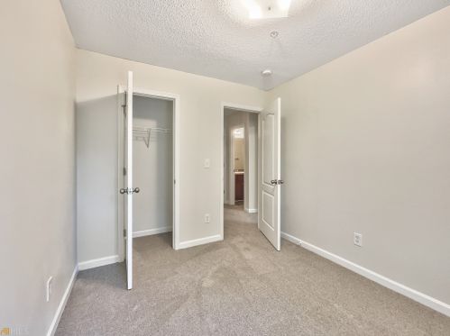 1760 Broad River Rd, Atlanta GA  30349-9159 exterior