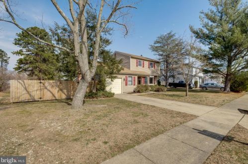 7 Kenwood Dr, Erial, NJ 08081-4205