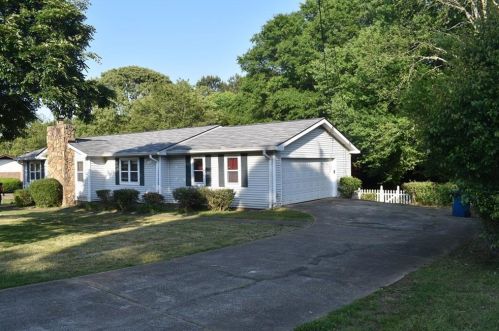 2044 Merle Dr, Conyers GA  30013-1830 exterior