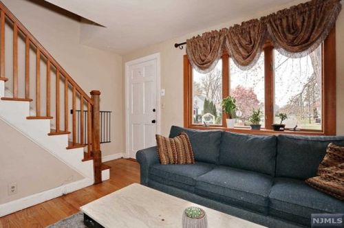 45 Bedford Rd, Dumont, NJ 07628-1801