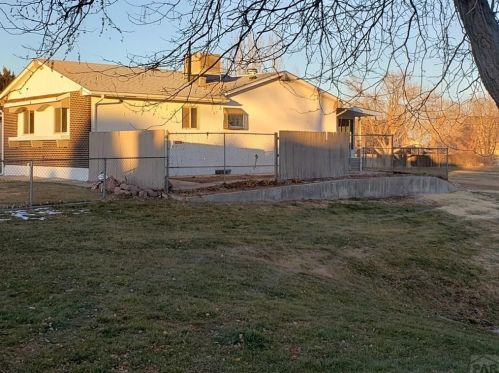 2038 Emilia St, Pueblo, CO 81005-2843