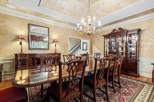 250 Cameron Ridge Dr, Atlanta GA  30328-4709 exterior