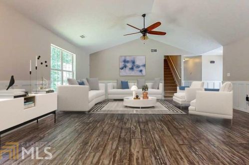 365 Wild Turkey Ln, Locust Grove, GA 30248-2171