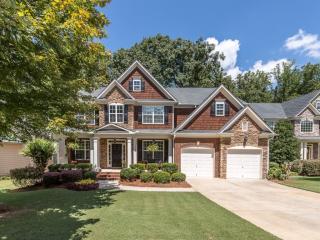 407 Treetop Cir, Holly Springs, GA 30115-4793
