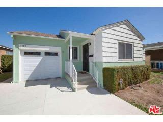 7558 Midfield Ave, Los Angeles, CA 90045-3232