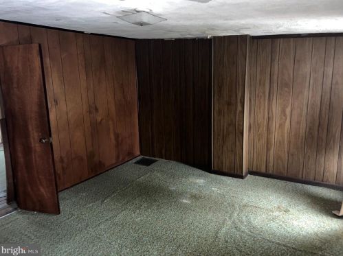 239 Pine St, Lancaster PA  17603-3434 exterior