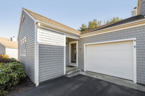 12 Heather Ln, Richmond, RI 02832-2514