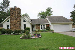1408 Veyda St, Pryor, OK 74361-8017