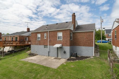 2830 Allview Cir, Cincinnati OH  45238-2015 exterior