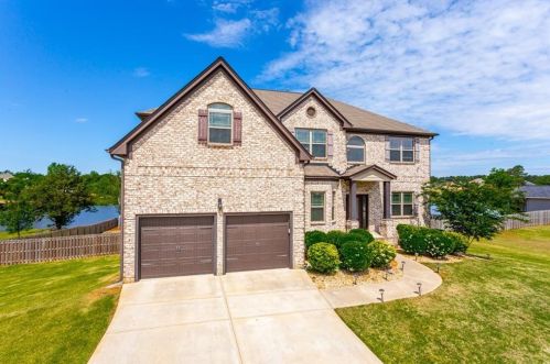 9058 Dawes Xing, Mcdonough, GA 30252-8947