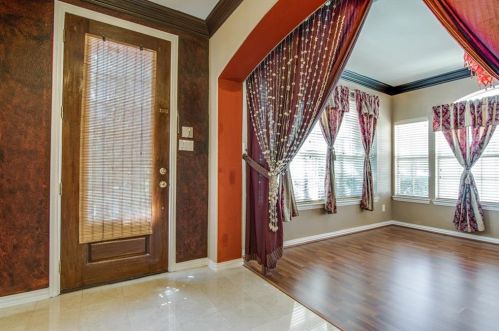 1229 Tioga Dr, Irving TX  75063-9380 exterior